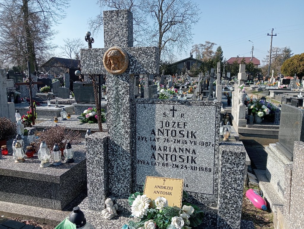 Marianna Antosik Mszczonów - Grobonet - Wyszukiwarka osób pochowanych